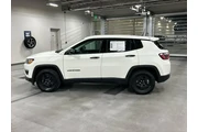$8925 : Jeep Compass 2018 Sport 4dr thumbnail