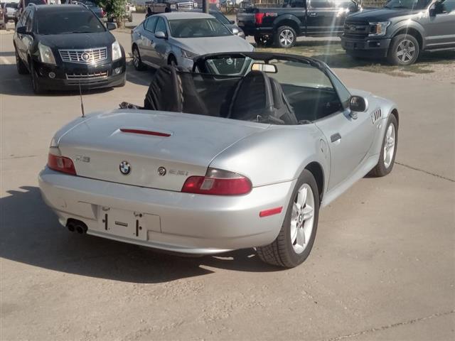 $10998 : 2002 Z3 image 5