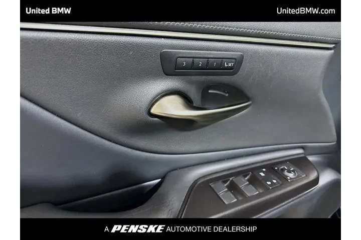 $26960 : Lexus ES 350 2019 Luxury 4dr image 3