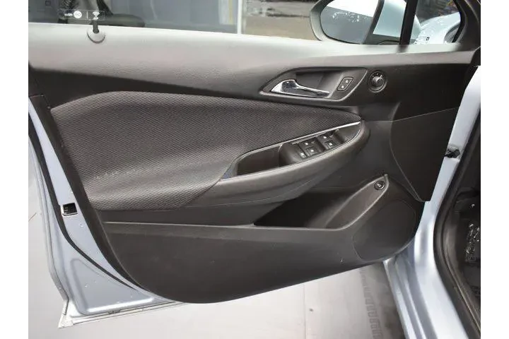 $7952 : Chevrolet Cruze 2017 LT Auto image 9