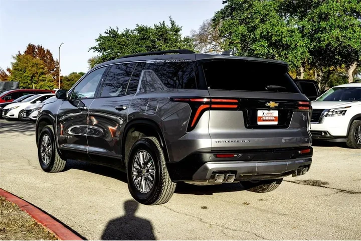 $39795 : Chevrolet Traverse 2026 4X4 image 6