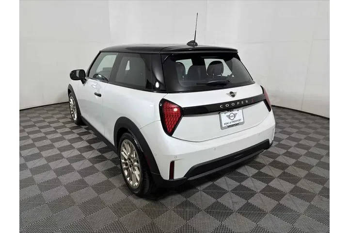 $31493 : MINI Hardtop 2 Door 2025 Coo image 5