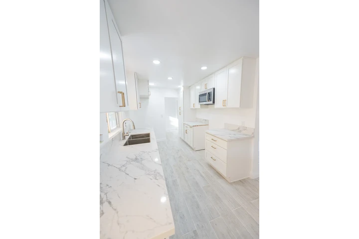 $3250 : 2 recamaras casa de renta image 6