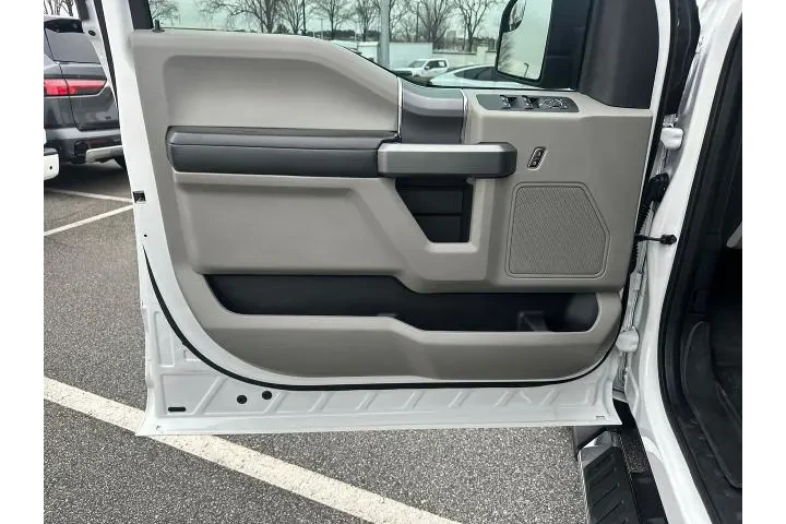 $22997 : Ford F-150 2018 4x4 King Ran image 10