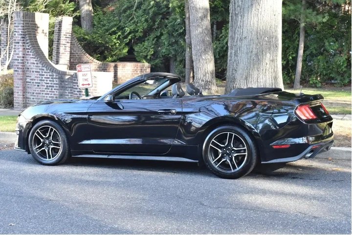 $13995 : Ford Mustang 2019 EcoBoost 2 image 5