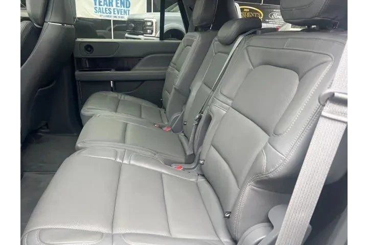 $34995 : Lincoln Navigator 2021 4x2 R image 9