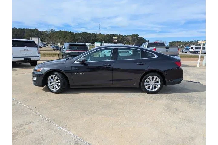 $18995 : Chevrolet Malibu 2023 LT 4dr image 2