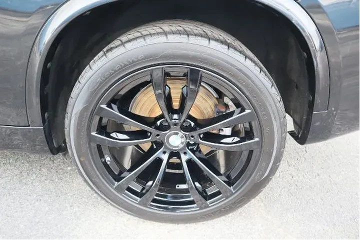 $21673 : BMW X5 2018 AWD xDrive50i 4d image 9