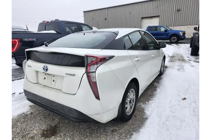 $16356 : Toyota Prius 2016 Two Eco 4d image 5