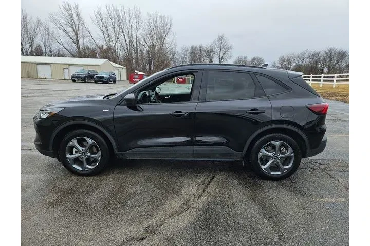 $27000 : Ford Escape 2025 AWD ST-Line image 8