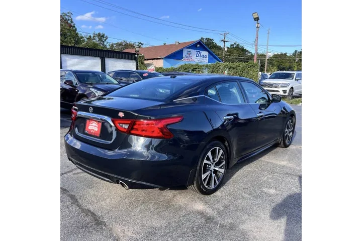 $11999 : 2017 Maxima 3.5 S image 7