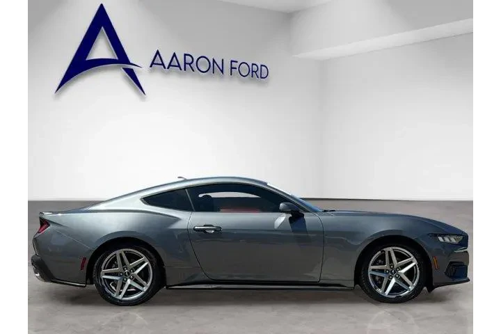 $32716 : Ford Mustang 2024 EcoBoost 2 image 7