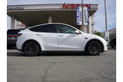 $26392 : Tesla Model Y 2022 AWD Perfo thumbnail
