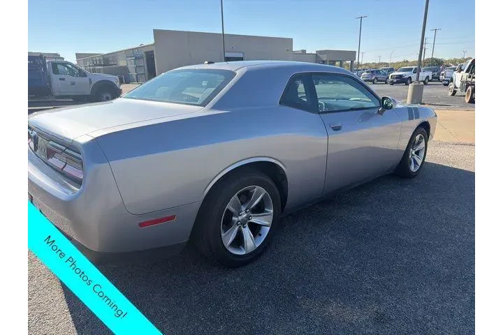 $14495 : Dodge Challenger 2016 SXT 2d image 4