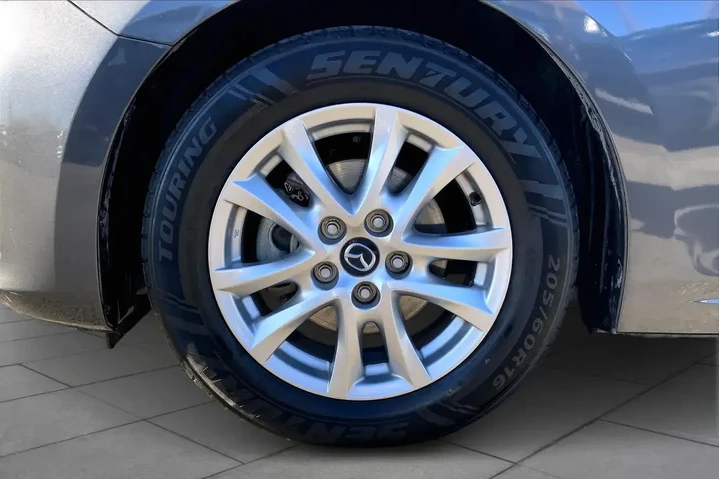 $12777 : Mazda Mazda3 2014 i Touring image 10