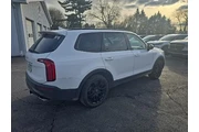 $30694 : Kia Telluride 2022 AWD SX 4d thumbnail