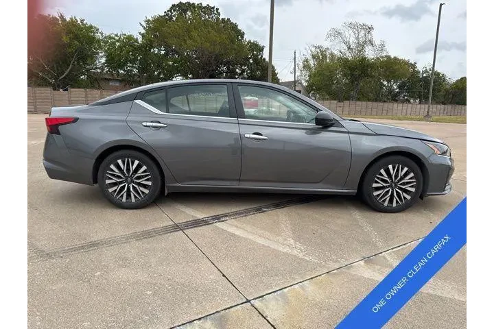 $19987 : Nissan Altima 2024 2.5 SV 4d image 2