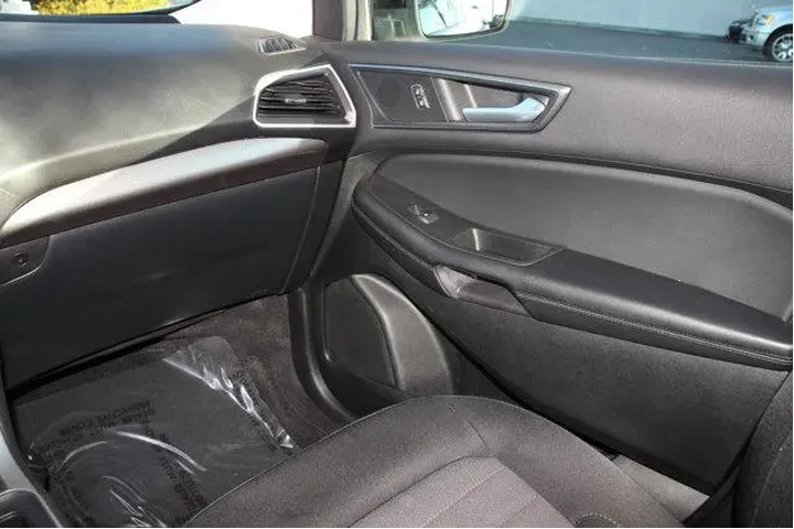 $23665 : Ford Edge 2022 AWD SE 4dr Cr image 8