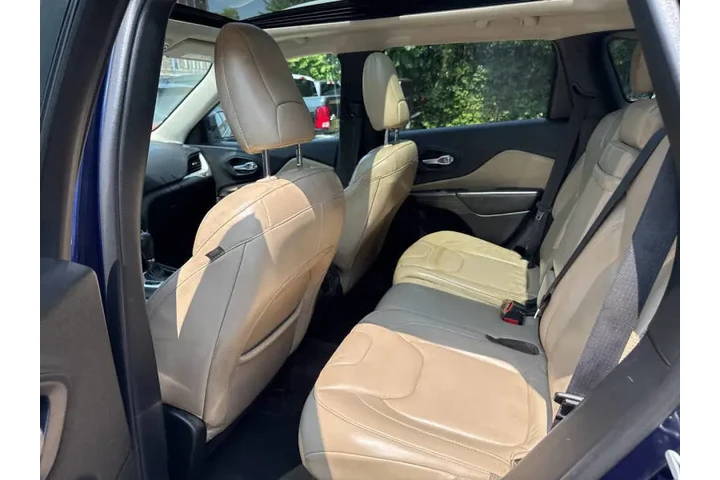 $10499 : 2016 Cherokee Limited image 8