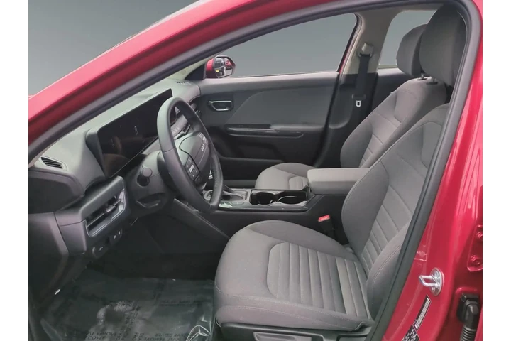 $23400 : Kia K4 2025 EX 4dr Sedan image 9