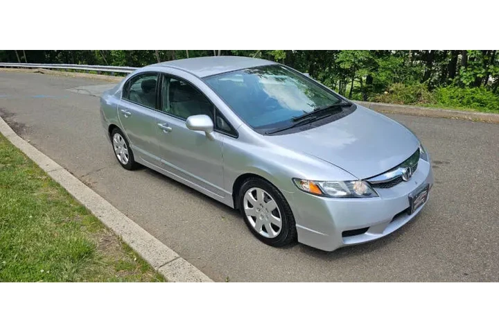 $7995 : 2011 Civic LX image 4