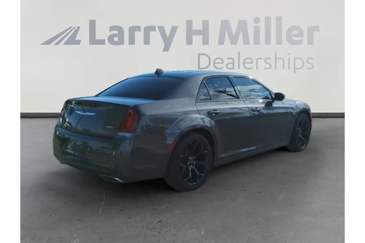 $24286 : Chrysler 300 2020 S 4dr Seda image 5