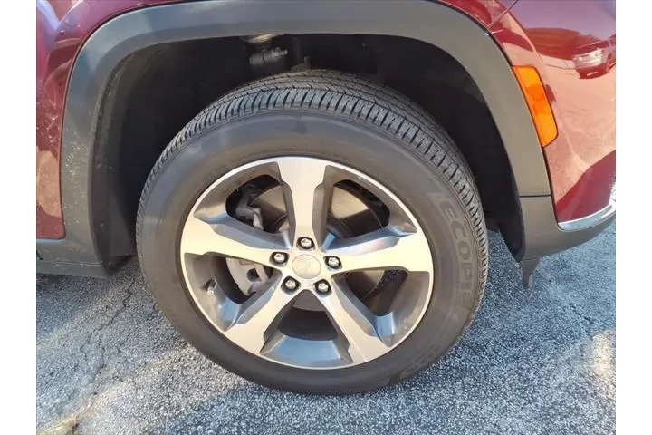 $36573 : Jeep Grand Cherokee L 2024 4 image 7