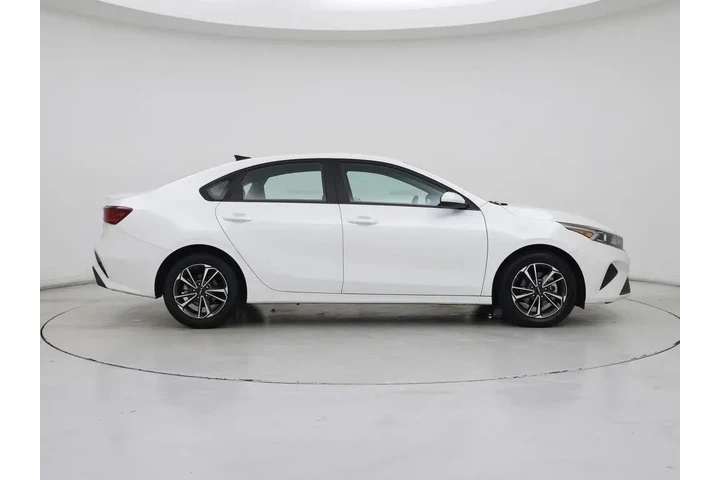 $18998 : Kia Forte 2024 LXS 4dr Sedan image 7