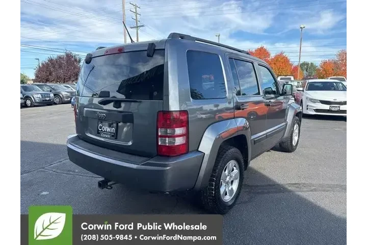 $6501 : Jeep Liberty 2012 4x4 Sport image 5