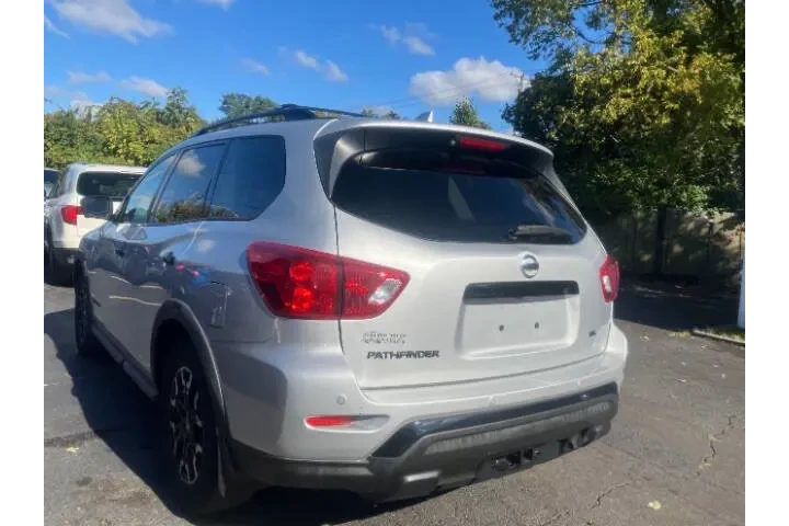 $20500 : 2019 Pathfinder SL image 7