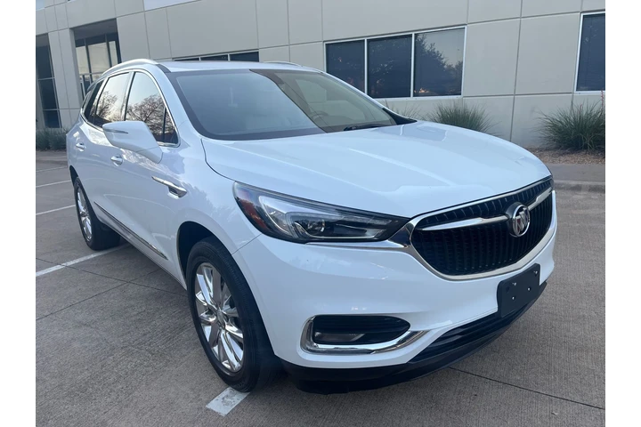 $17995 : 2019 Enclave FWD Essence image 2