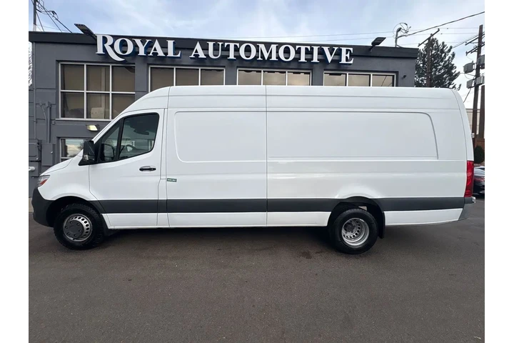 $43995 : 2019 Freightliner Sprinter 35 image 5