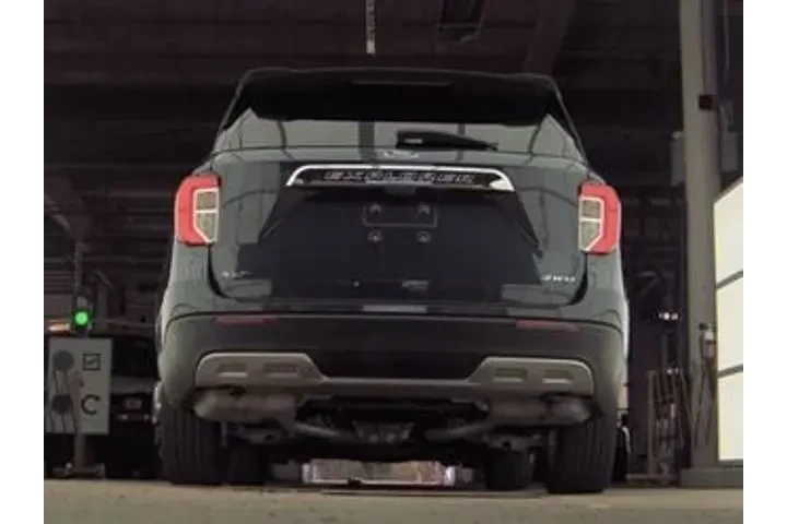 $30955 : Ford Explorer 2023 AWD XLT 4 image 5