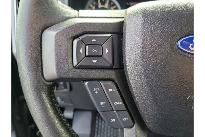 $32950 : Ford F-150 2017 4x4 XLT 4dr image 5