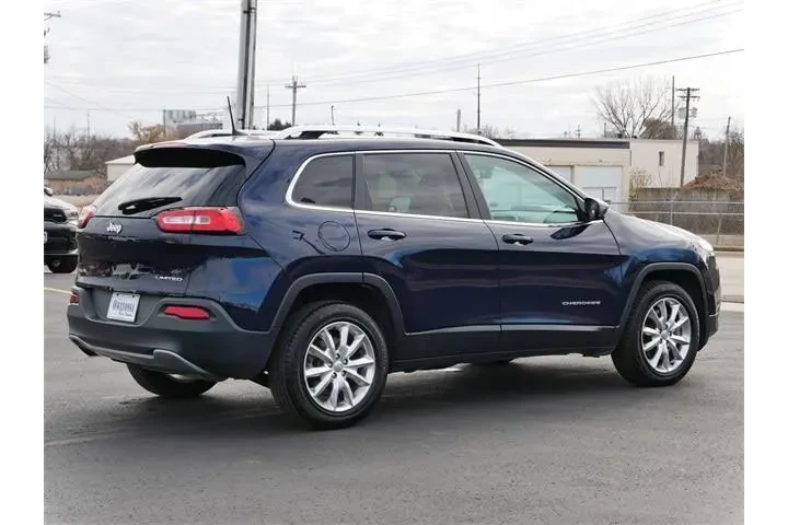 $13999 : Jeep Cherokee 2016 4x4 Limit image 4