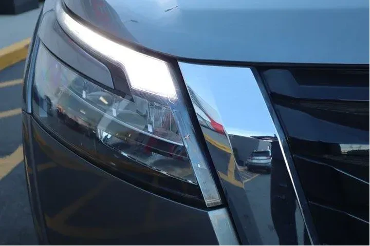 $30609 : Nissan Pathfinder 2024 AWD S image 10