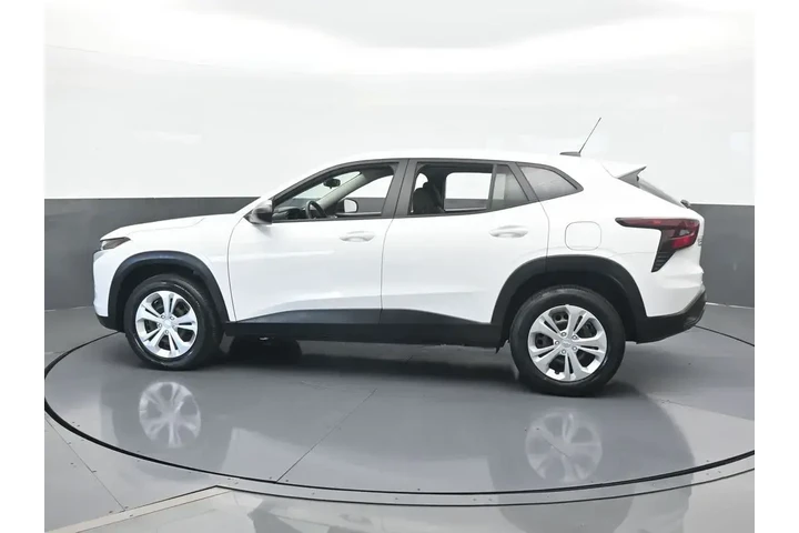 $19489 : Chevrolet Trax 2024 LS 4dr C image 3