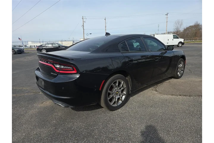 2017 Charger SXT AWD image 5
