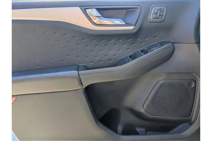 $17229 : Ford Escape 2020 AWD SEL 4dr image 9