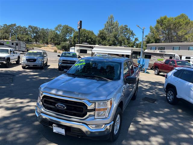 $38995 : 2021 F-150 XLT 4WD SuperCrew image 3