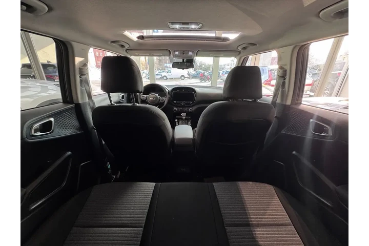 $15895 : Kia Soul 2023 EX 4dr Crossov image 9