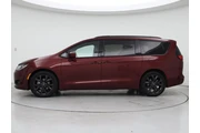 $25998 : Chrysler Pacifica 2020 Touri thumbnail