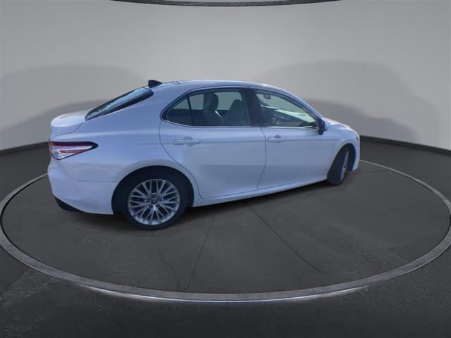 $23900 : PRE-OWNED 2019 TOYOTA CAMRY L image 9