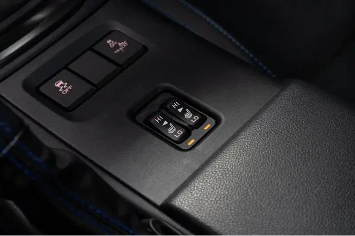 $33430 : Subaru BRZ 2024 tS 2dr Coupe image 6