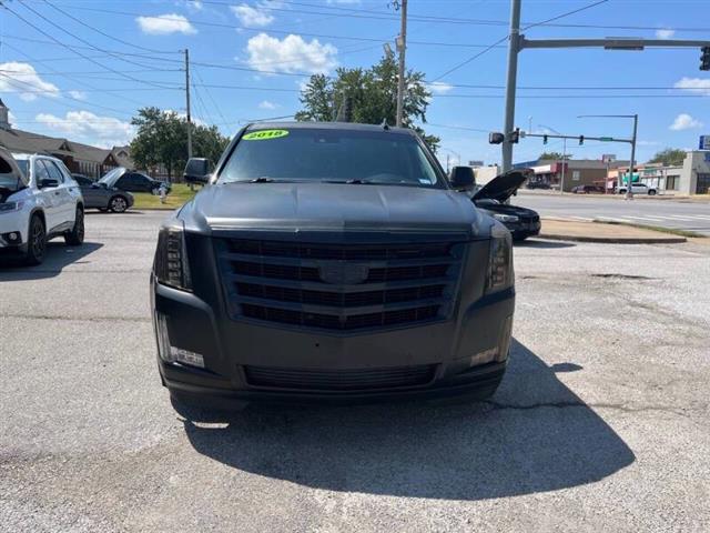 $26900 : 2018 Escalade ESV Luxury image 3