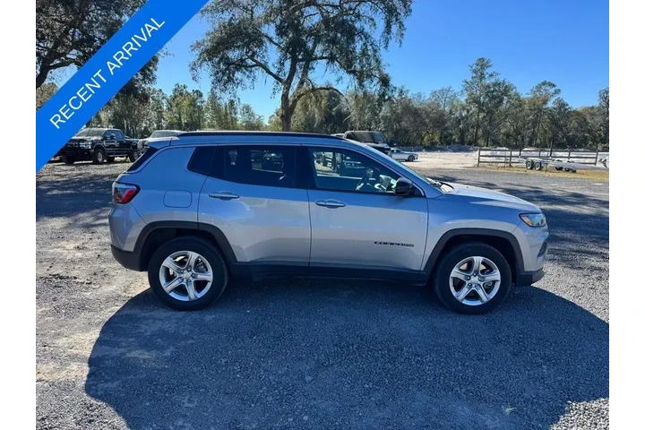 $21106 : Jeep Compass 2024 4x4 Latitu image 6