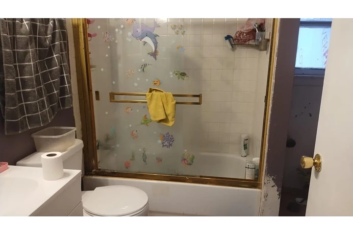 $985 : Rento casa buena area 2/1 image 3