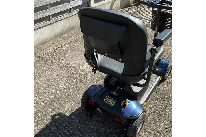 $500 : Used Quingo Pus mobility scoot image 1