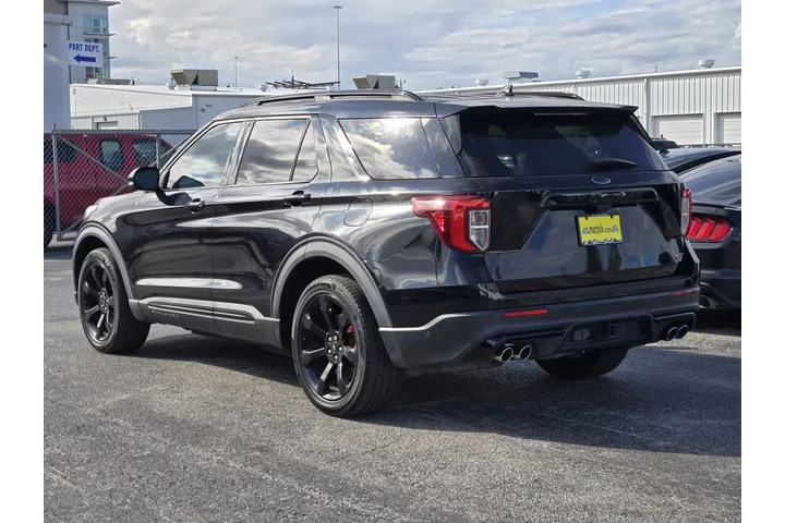$29999 : Ford Explorer 2020 AWD ST 4d image 4