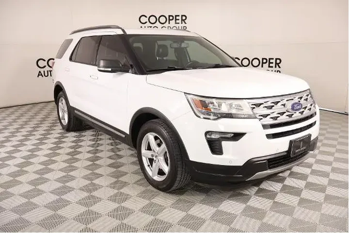 $19776 : Ford Explorer 2019 XLT 4dr S image 1